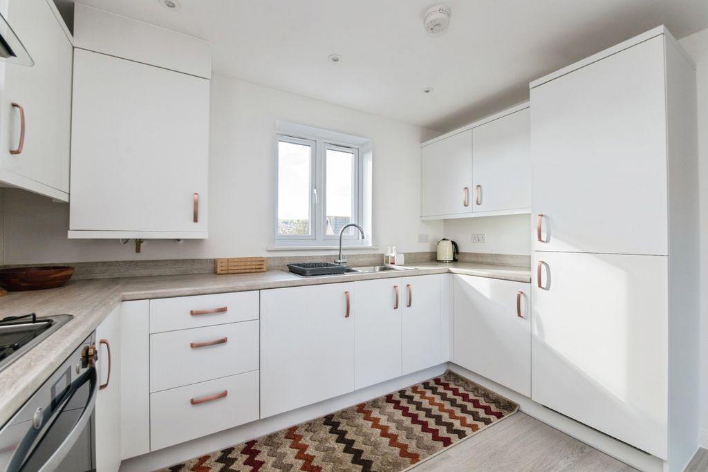 2 bed flat for saleShearwater Way, Seaton, Devon EX12 photo 3