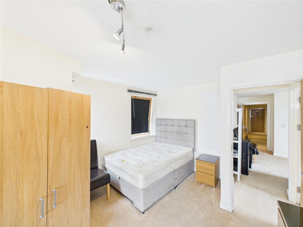 4 bed flat for salePriory Place, City Centre, Coventry CV1 photo 5