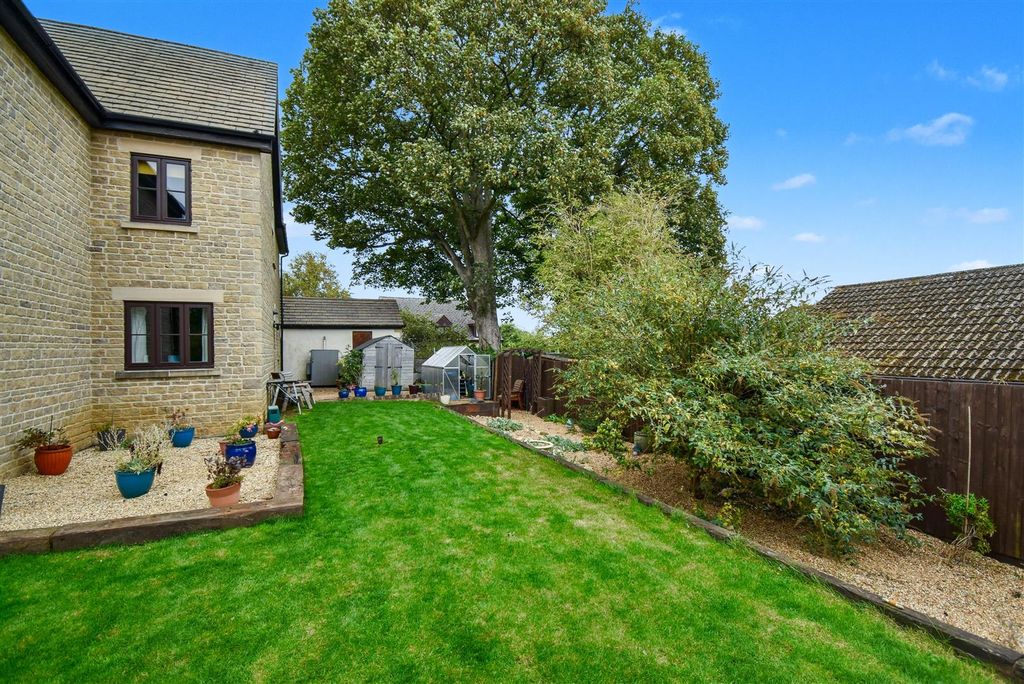 Additional image 29 of 4 bed detached house for saleNN17, Lorraine Gardens, Weldon
