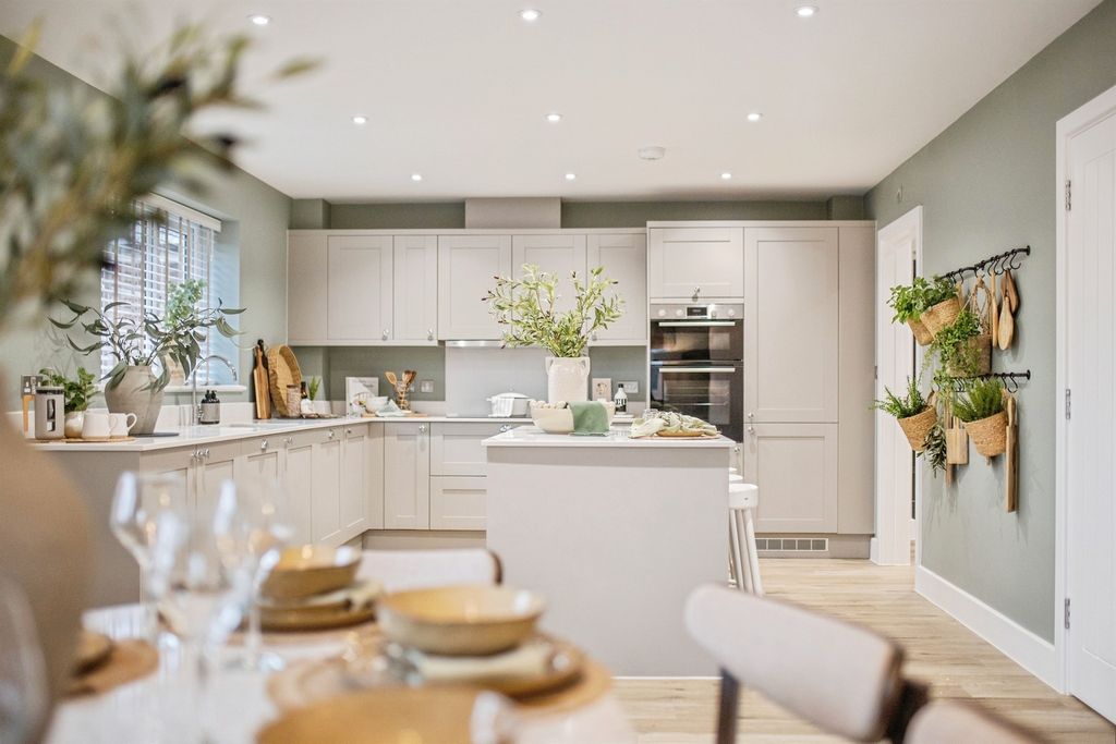 Additional image 4 of 4 bed detached house for saleBraiswick, Colchester CO4