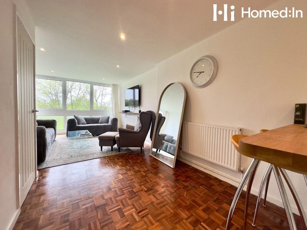Additional image 6 of 2 bed flat for saleHailey Place, Cranleigh GU6