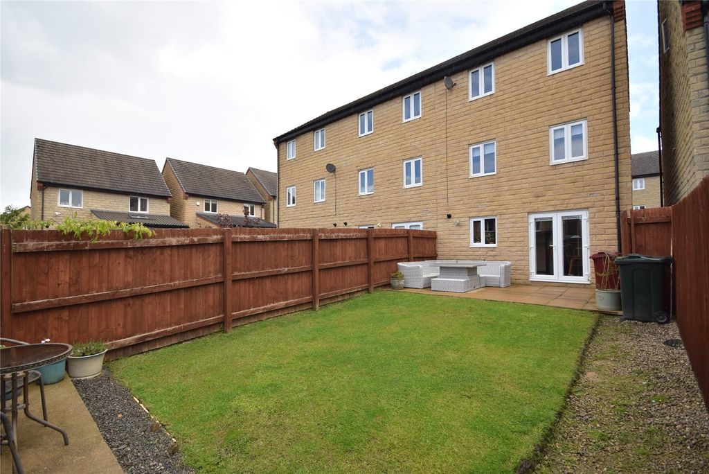 Additional image 7 of 4 bed town house for saleStephen Mews, Clitheroe BB7