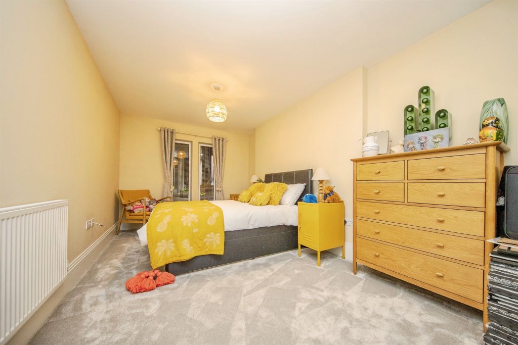 Additional image 12 of 2 bed flat for saleBergholt Road, Colchester CO4