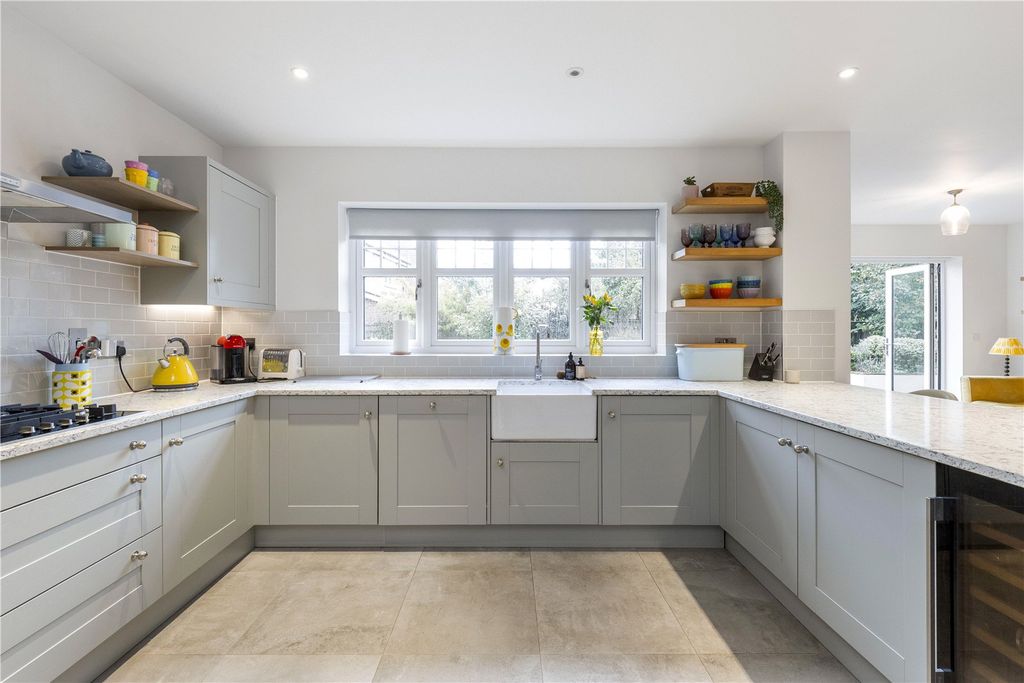 Additional image 17 of 5 bed detached house for saleLeith Way, Cranleigh, Surrey GU6