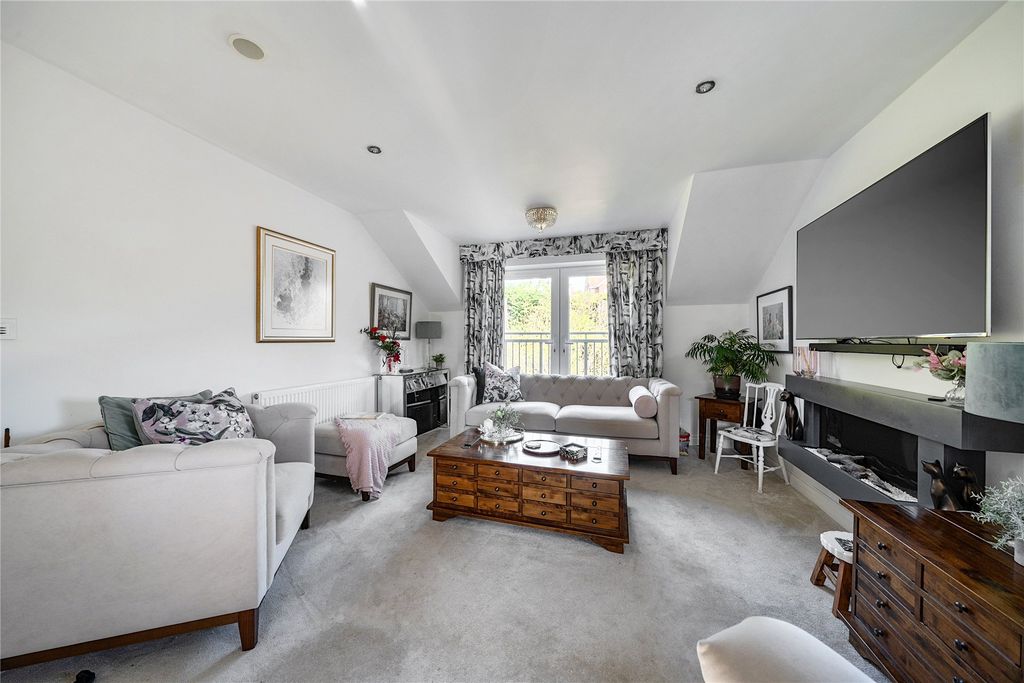 Additional image 11 of 2 bed flat for saleParliament Square, Parliament Street, Crediton, Devon EX17