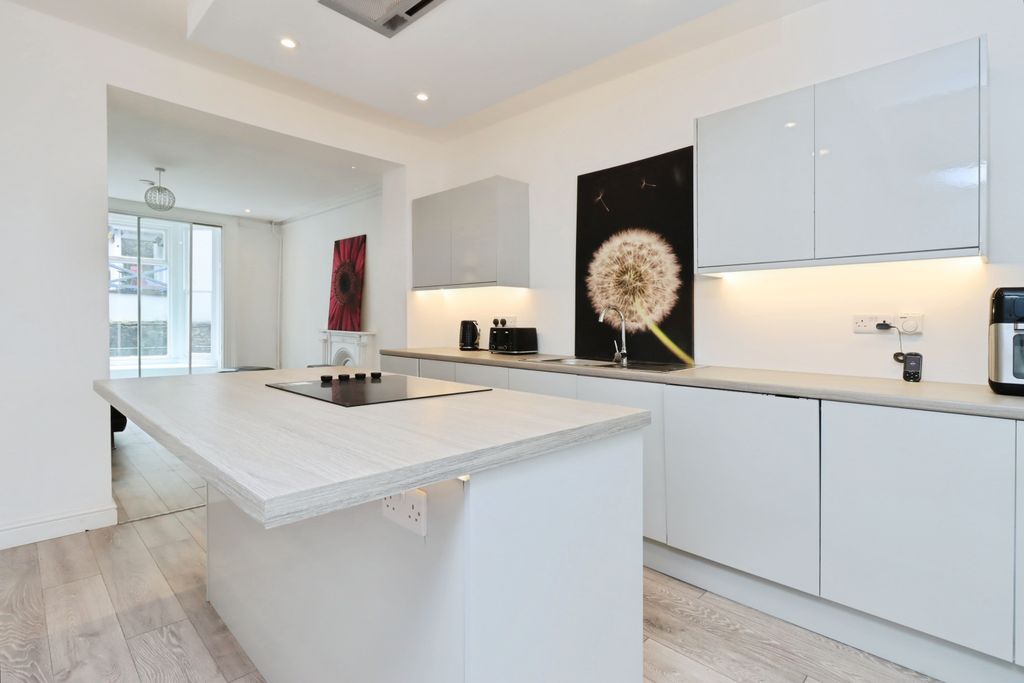 Additional image 3 of 5 bed end terrace house for saleWestbourne Terrace, Corwen LL21