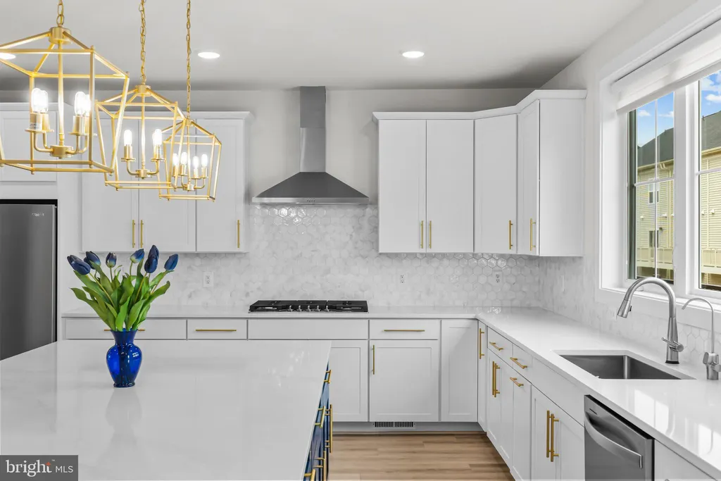 Additional image 22 of 42116 Waltz Terrace, Ashburn, VA 20148