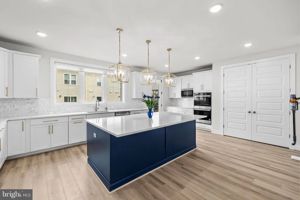 Additional image 24 of 42116 Waltz Terrace, Ashburn, VA 20148