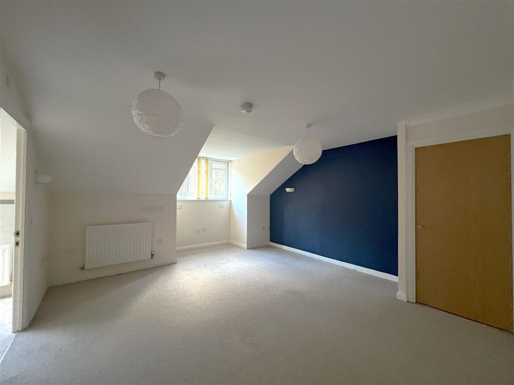 Additional image 6 of 3 bed flat for saleMill Green, Congleton CW12