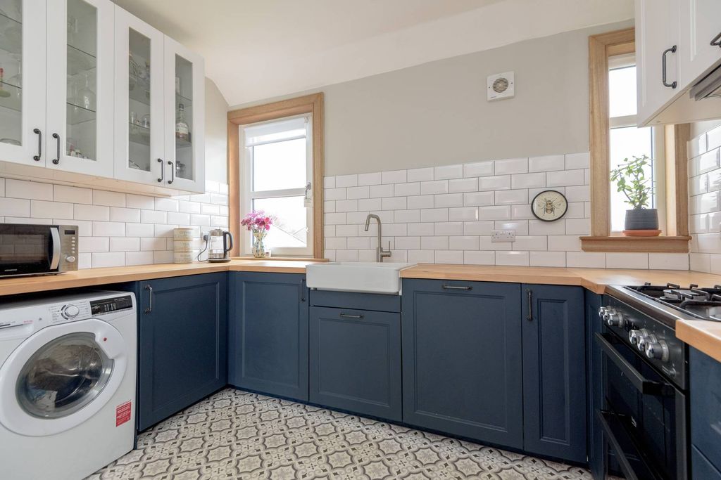 Additional image 7 of 2 bed flat for sale46 Dunbar Road, North Berwick EH39