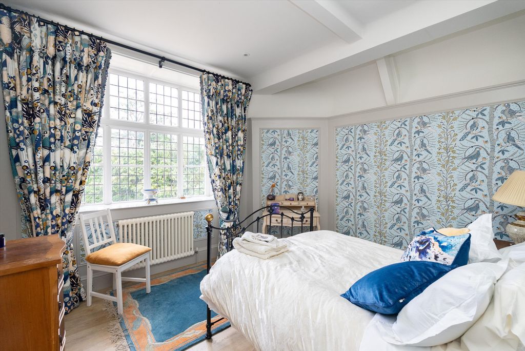 Additional image 21 of 8 bed semi-detached house for salePortsmouth Road, Cobham, Surrey KT11
