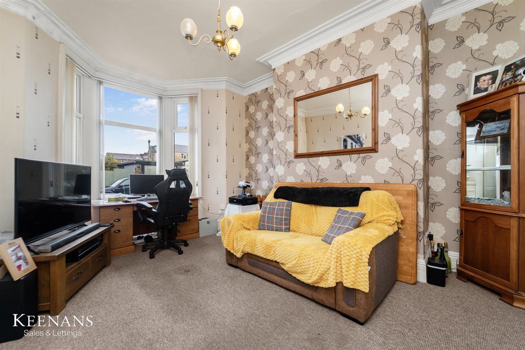 Additional image 4 of 4 bed semi-detached house for saleYork Street, Colne BB8