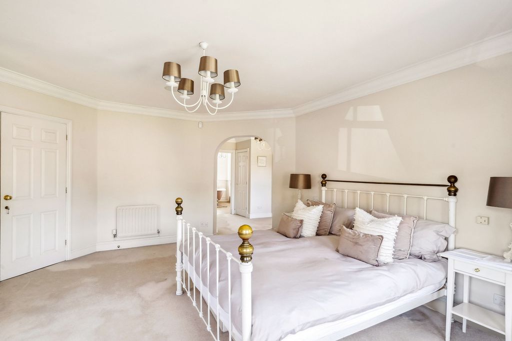 Additional image 14 of 5 bed detached house for saleSandringham Park, Surrey KT11