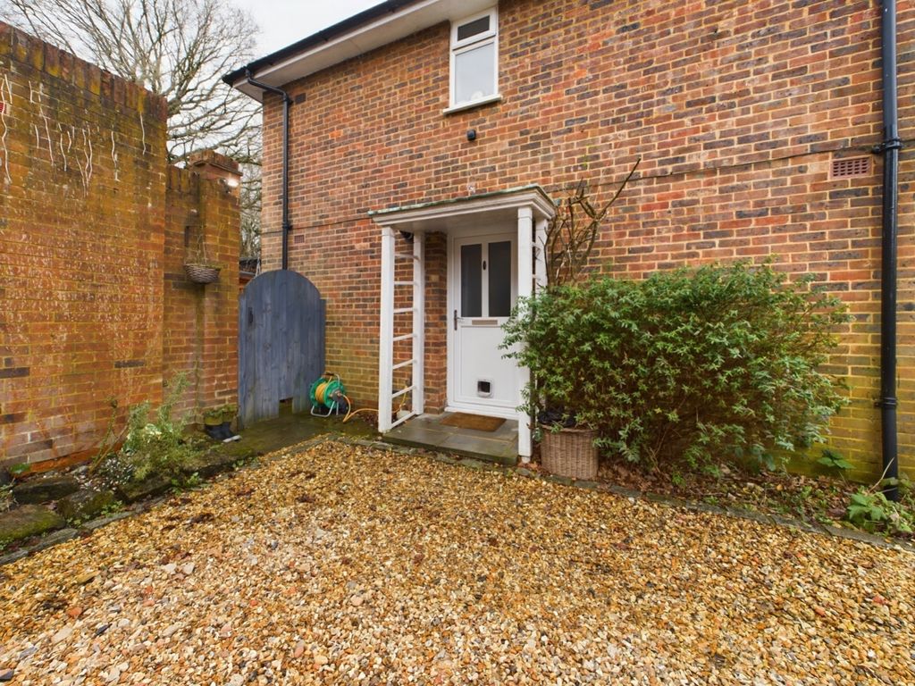 Additional image 14 of 2 bed maisonette for saleOld Lane, Cobham, Surrey KT11