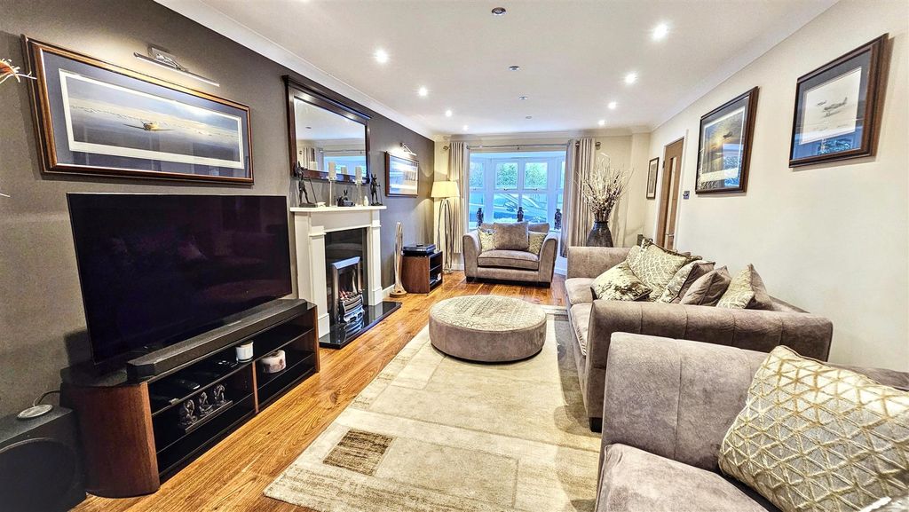 Additional image 25 of 4 bed detached house for saleJacks Walk, Hugglescote, Coalville LE67