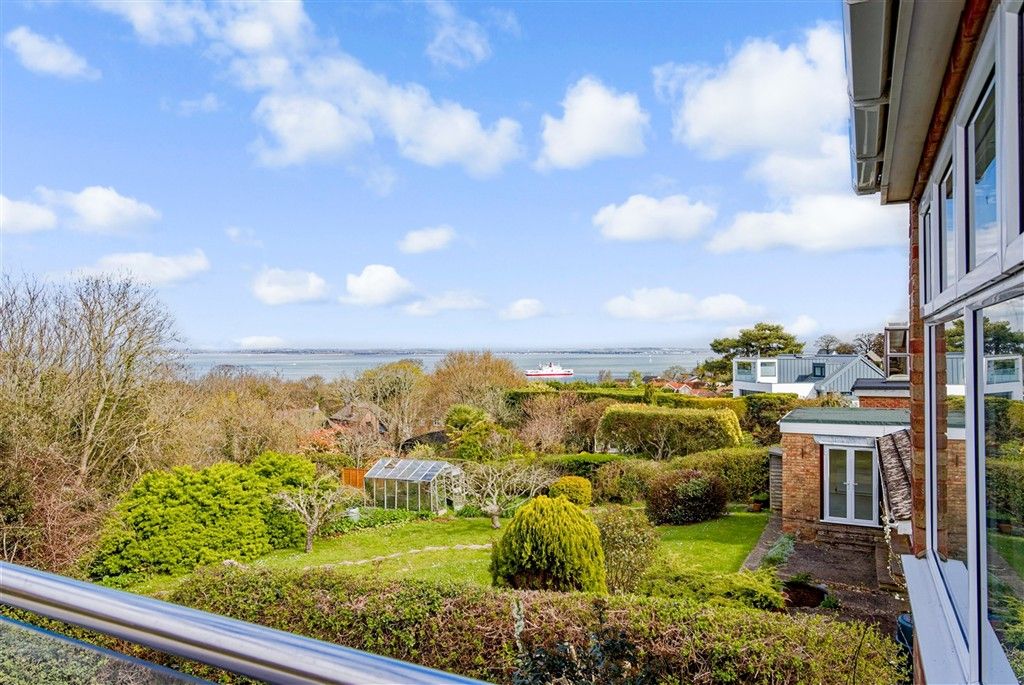 Additional image 2 of 4 bed detached house for saleLammas Close, Cowes, Isle Of Wight PO31