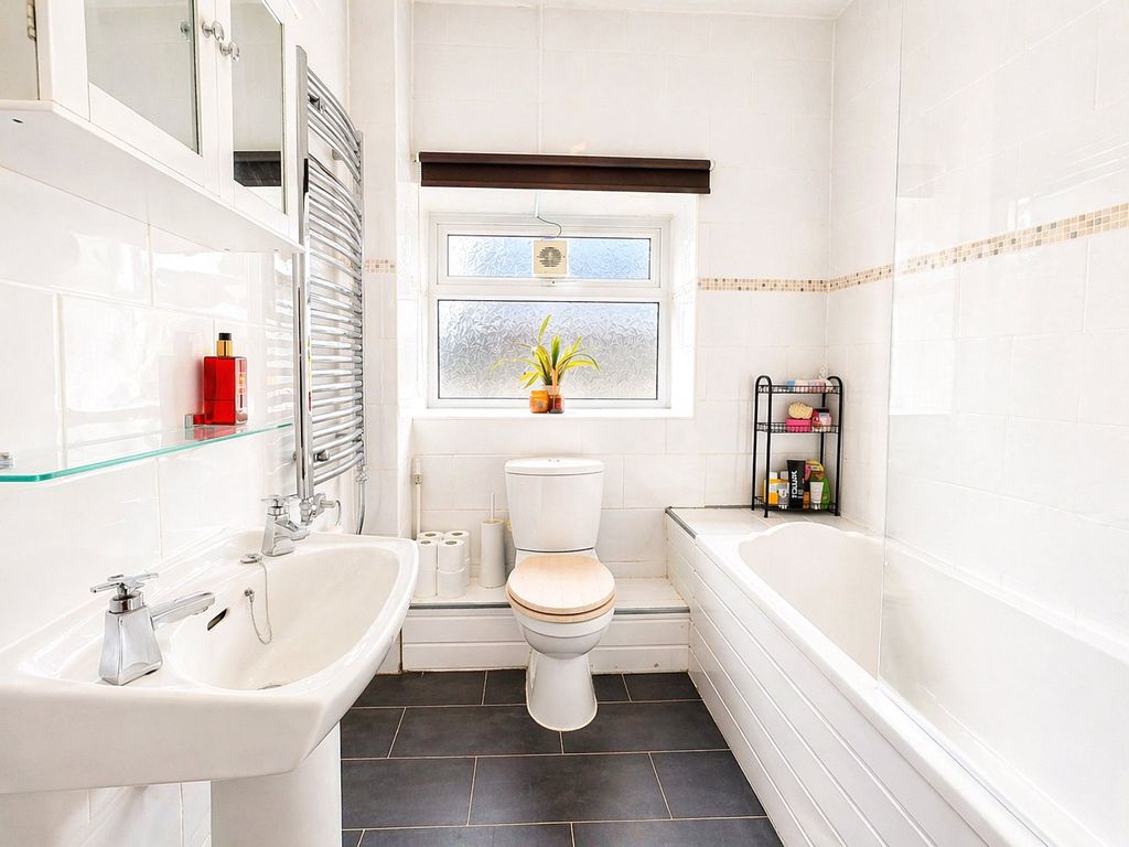 Additional image 7 of 2 bed flat for saleKensington Road, Neyland, Milford Haven, Pembrokeshire SA73