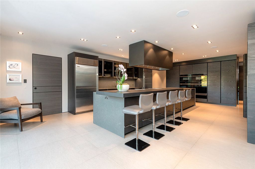 Additional image 8 of 5 bed detached house for saleFairmile Avenue, Cobham, Surrey KT11
