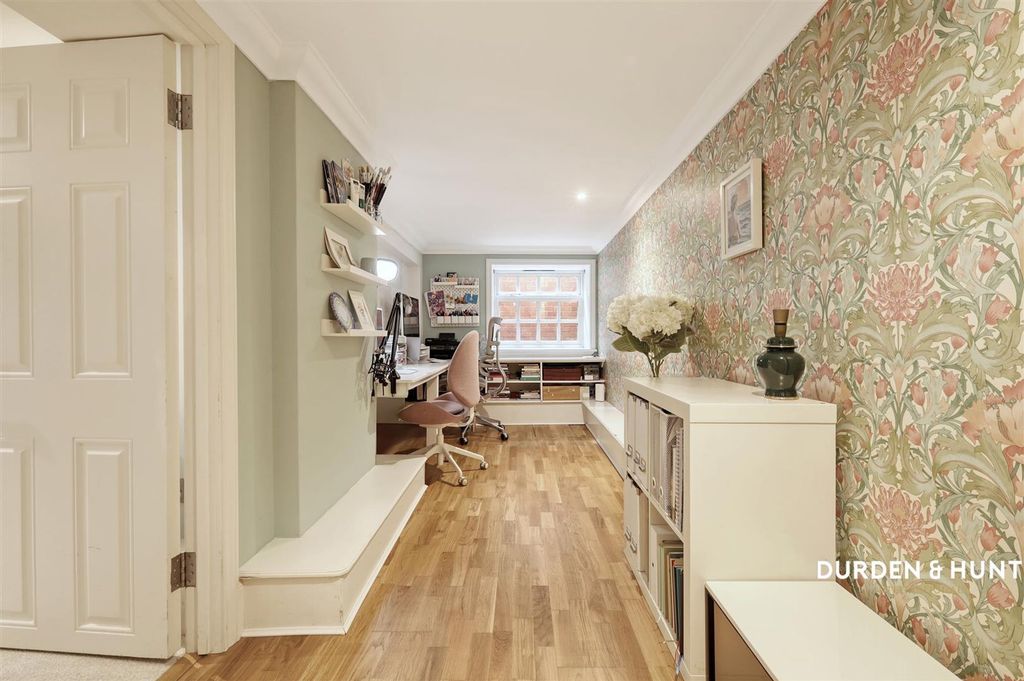 Additional image 17 of 4 bed flat for saleEast Hill, Colchester CO1