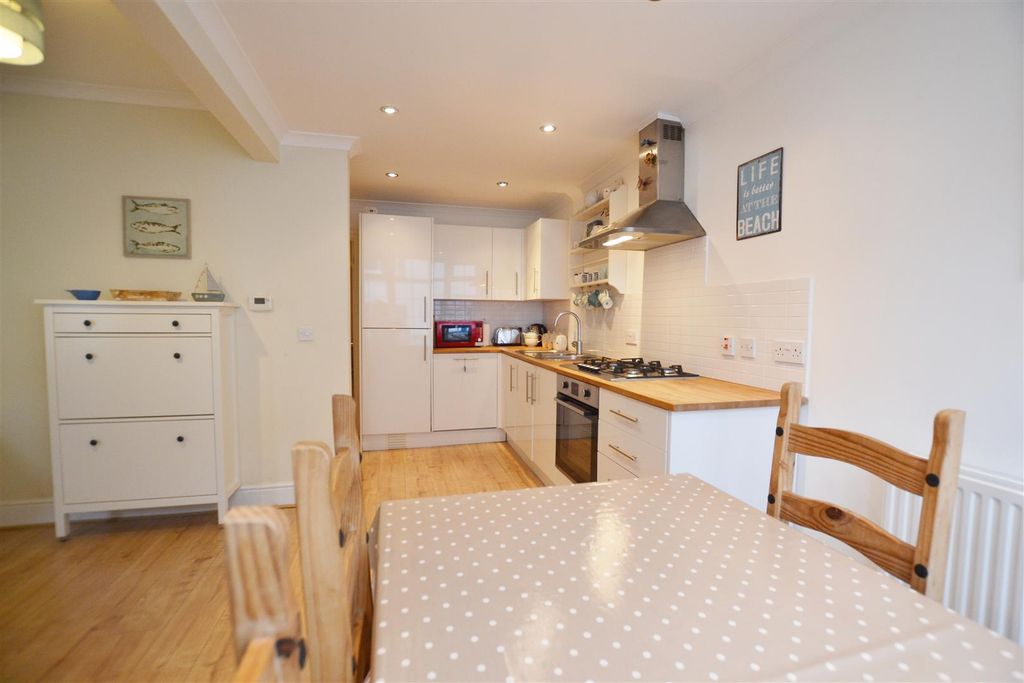Additional image 6 of 2 bed flat for saleWogan Terrace, Saundersfoot SA69