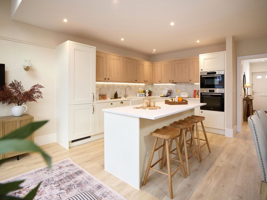 Additional image 3 of 4 bed semi-detached house for saleLeighwood Fields, Cranleigh, Surrey GU6