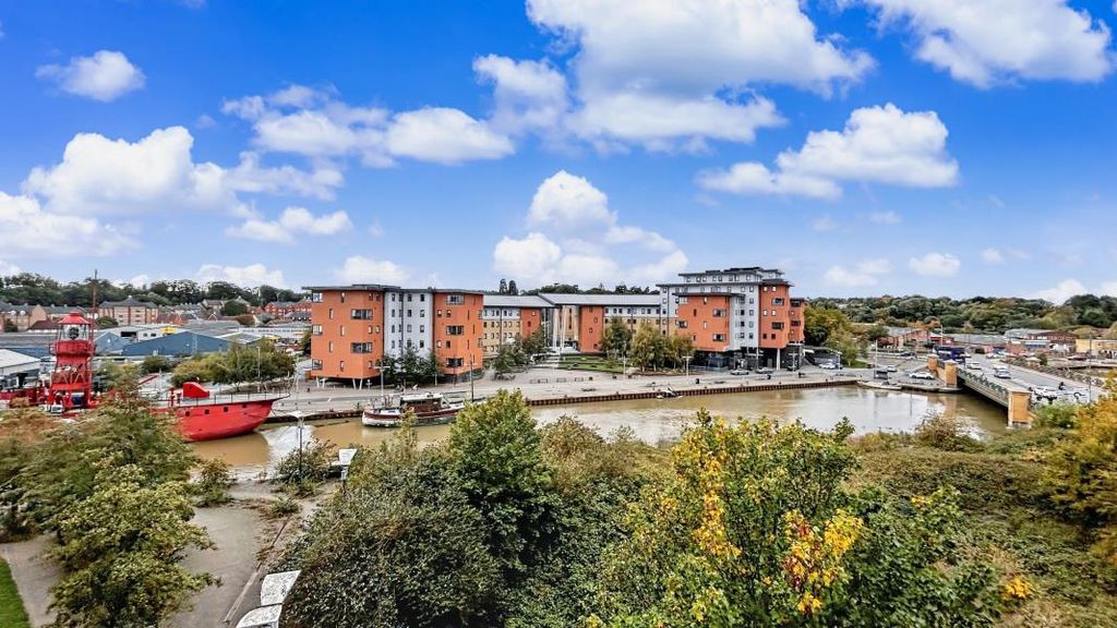 Additional image 10 of 3 bed flat for saleQuayside Drive, Colchester CO2