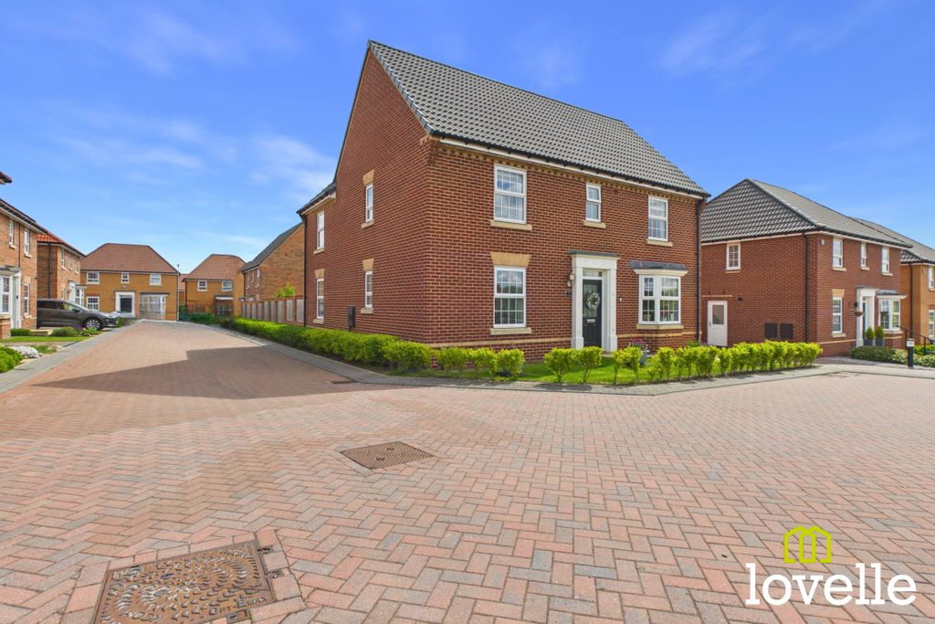 Additional image 2 of 4 bed detached house for saleHamel Garth, Cottingham HU16