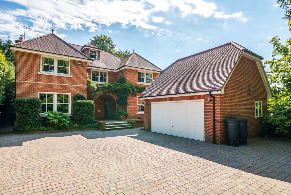 6 bed detached house for saleSandy Lane, Cobham KT11