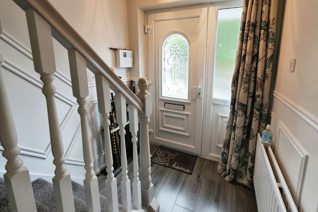 Additional image 5 of 4 bed detached house for saleLee Road, Cradley Heath B64