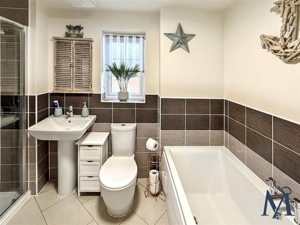 Additional image 28 of 5 bed property for salePrimrose Drive, Coalville LE67