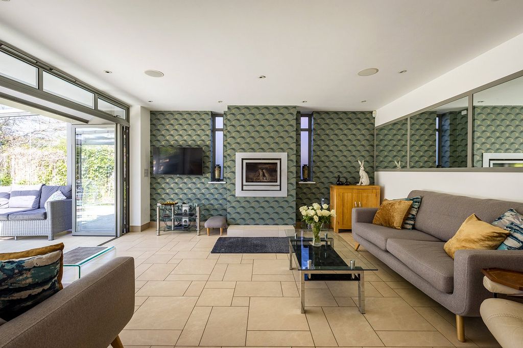 Additional image 8 of 4 bed detached house for saleGuildford Road, Cranleigh, Surrey GU6