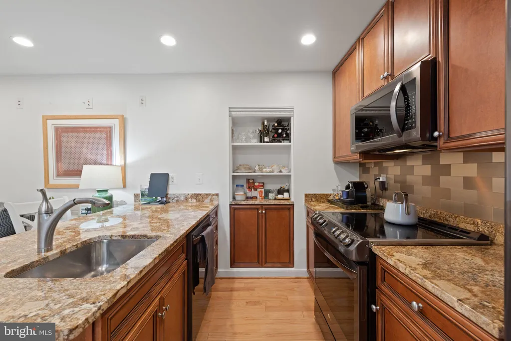 Additional image 12 of 424 E Capitol Street NE Unit 3, Washington, DC 20003