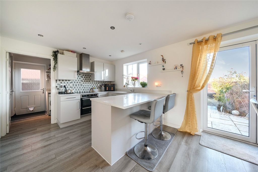 Additional image 3 of 4 bed detached house for saleWillow Walk, Crediton, Devon EX17