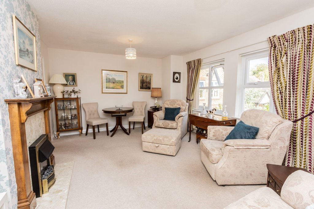 2 bed flat for saleRectory Fields, Cranbrook TN17