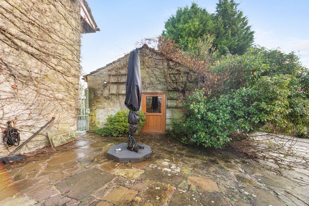 Additional image 17 of 4 bed property for saleGreenfield Road, Colne BB8