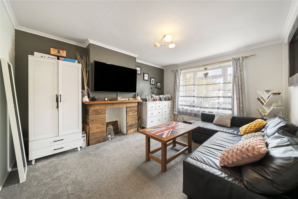 Additional image 4 of 2 bed flat for saleWinston Drive, Stoke D'abernon, Cobham, Surrey KT11