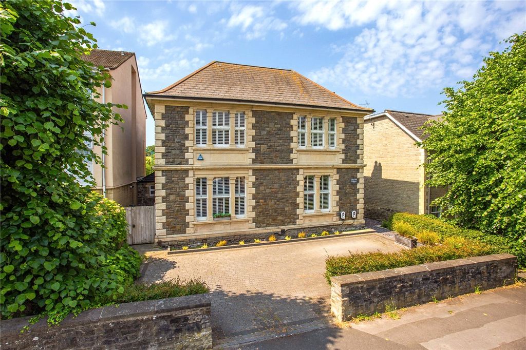 4 bed detached house for saleLinden Road, Clevedon, North Somerset BS21