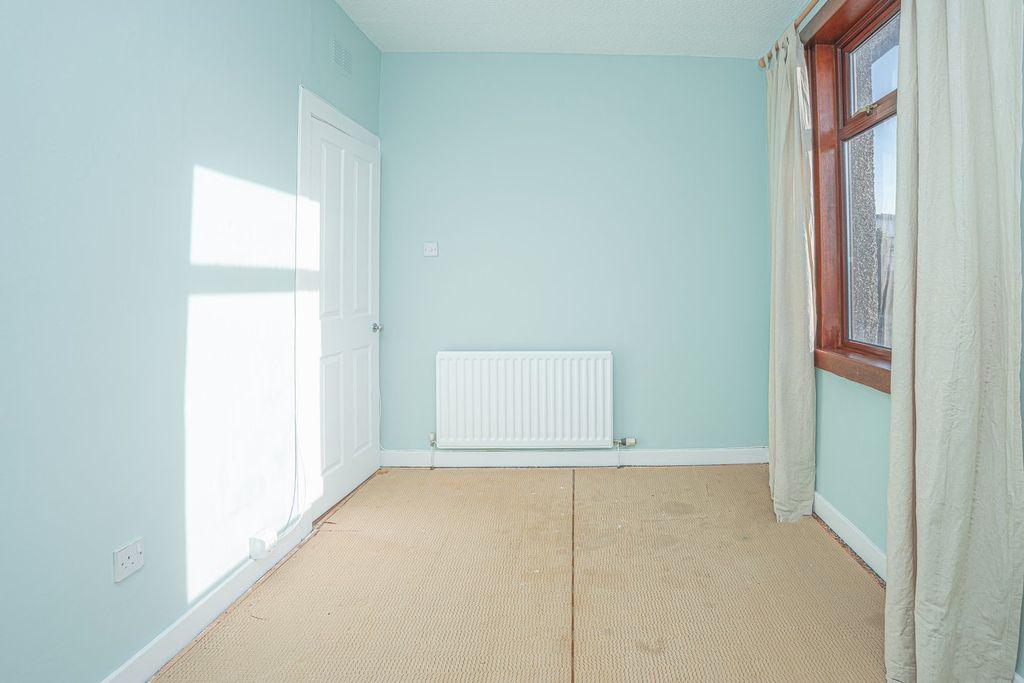 Additional image 15 of 2 bed flat for saleSmall Street, Lochgelly KY5