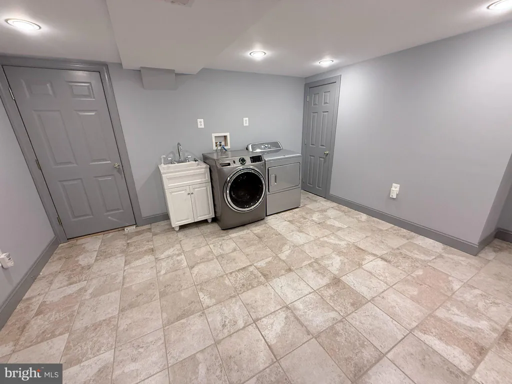 5021 Cathedral Avenue NW, Washington, DC 20016 photo 3