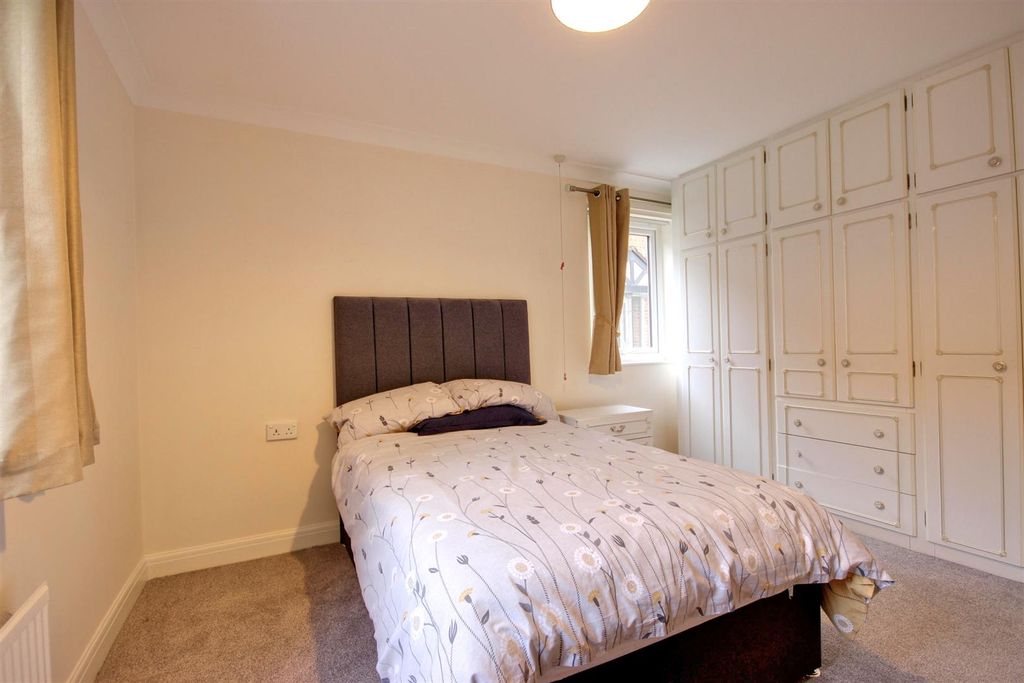 Additional image 9 of 2 bed flat for saleApplegarth Mews, Crescent Street, Cottingham HU16