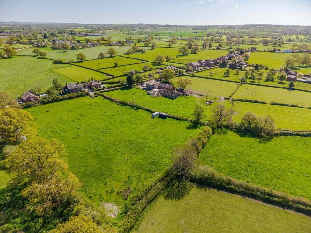 Land for saleLand, Paddock Lane, Audlem CW3 photo 4