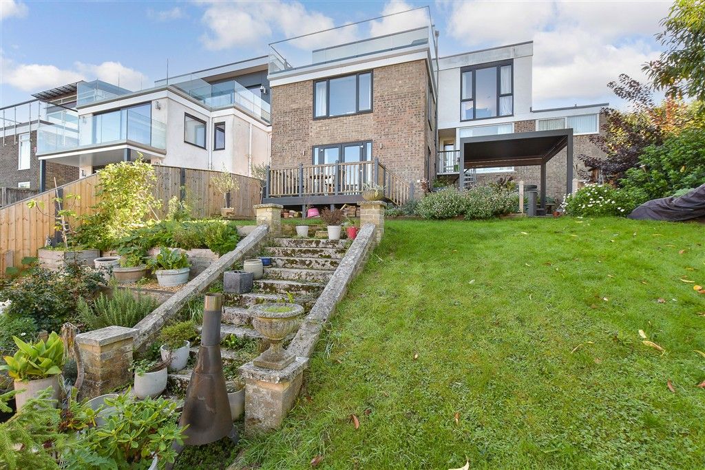 Additional image 2 of 4 bed detached house for saleNubia Close, Cowes, Isle Of Wight PO31