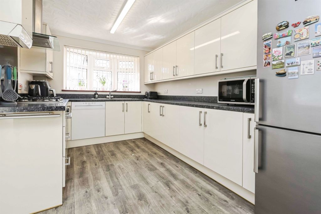 Additional image 17 of 4 bed detached house for saleThe Crescent, Cradley Heath B64