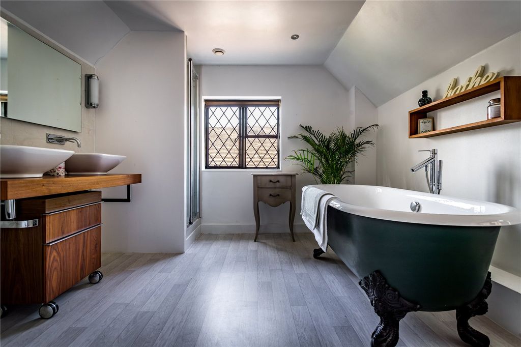 Additional image 29 of 6 bed detached house for saleAlfold Road, Cranleigh, Surrey GU6