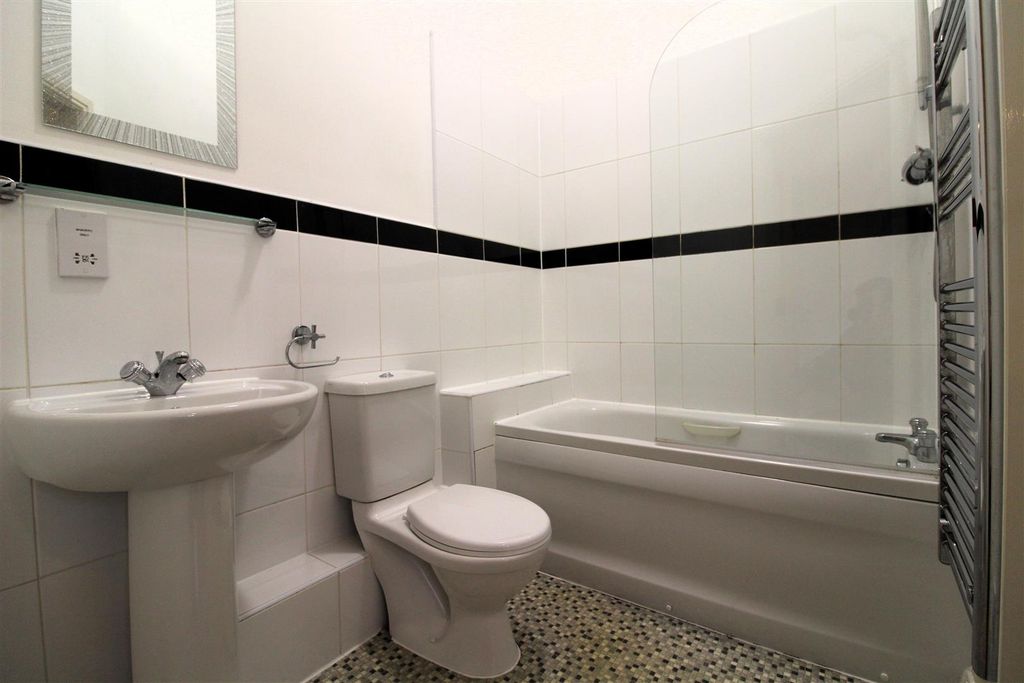 Additional image 10 of 1 bed flat for saleSalisbury Close, Crewe CW2