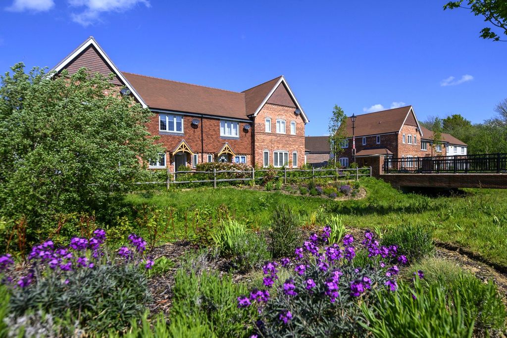 Additional image 36 of 4 bed semi-detached house for saleLeighwood Fields, Cranleigh, Surrey GU6