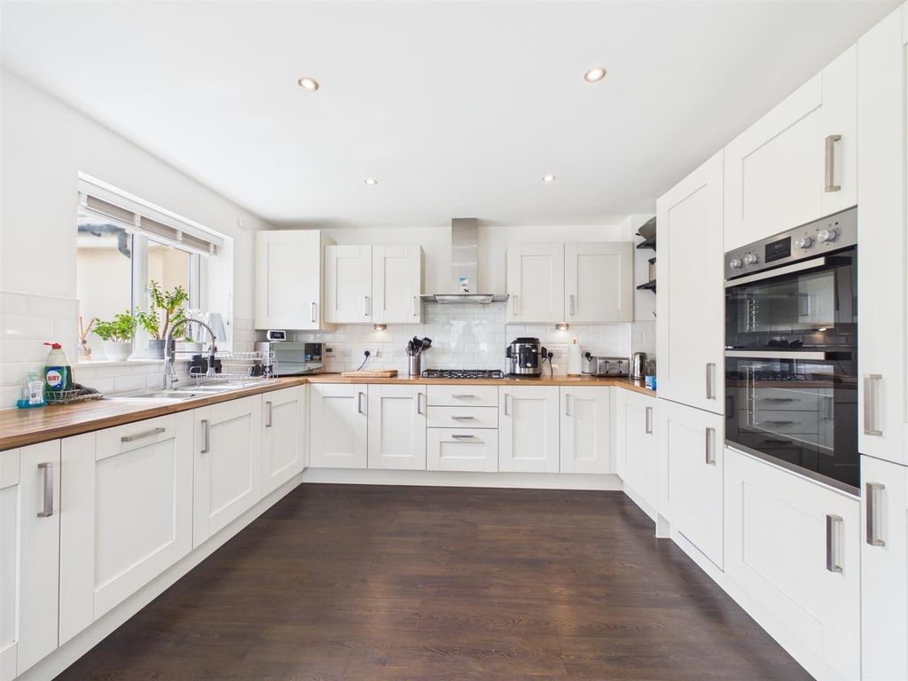 Additional image 5 of 4 bed detached house for saleSandown Crescent, Corsham SN13