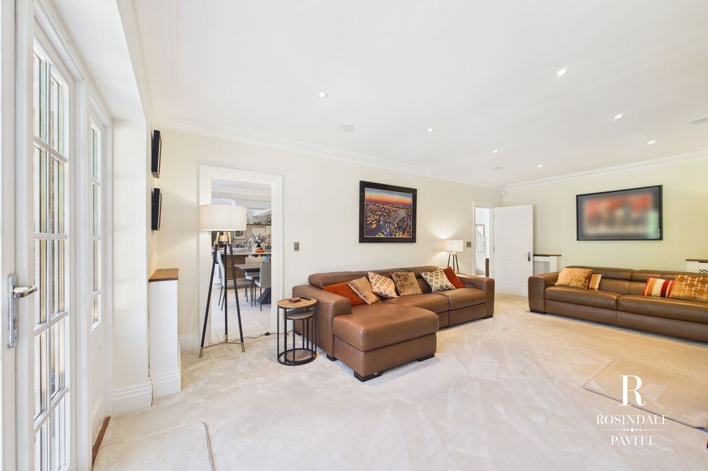 Additional image 17 of 5 bed detached house for saleHow Lane, Chipstead CR5