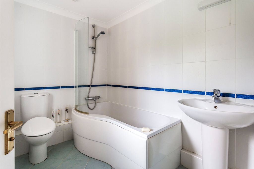 Additional image 27 of 4 bed detached house for saleWoodland Avenue, Cranleigh, Surrey GU6