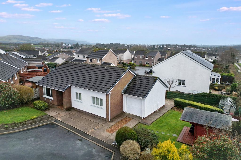 3 bed bungalow for saleRydal Drive, Cockermouth CA13